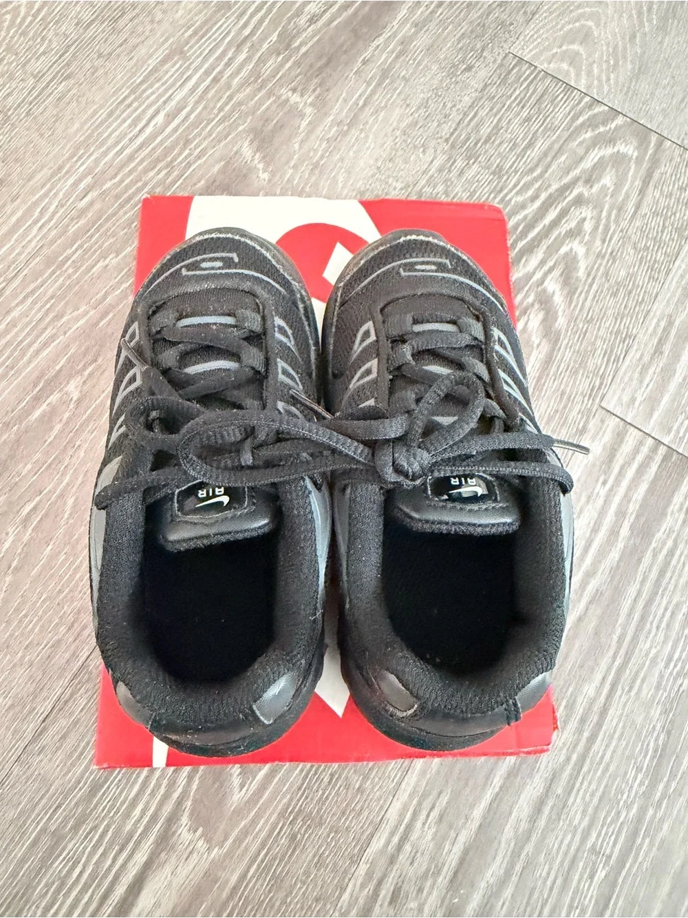 Nike Black Mesh & Synthetic Low-Top Sneakers